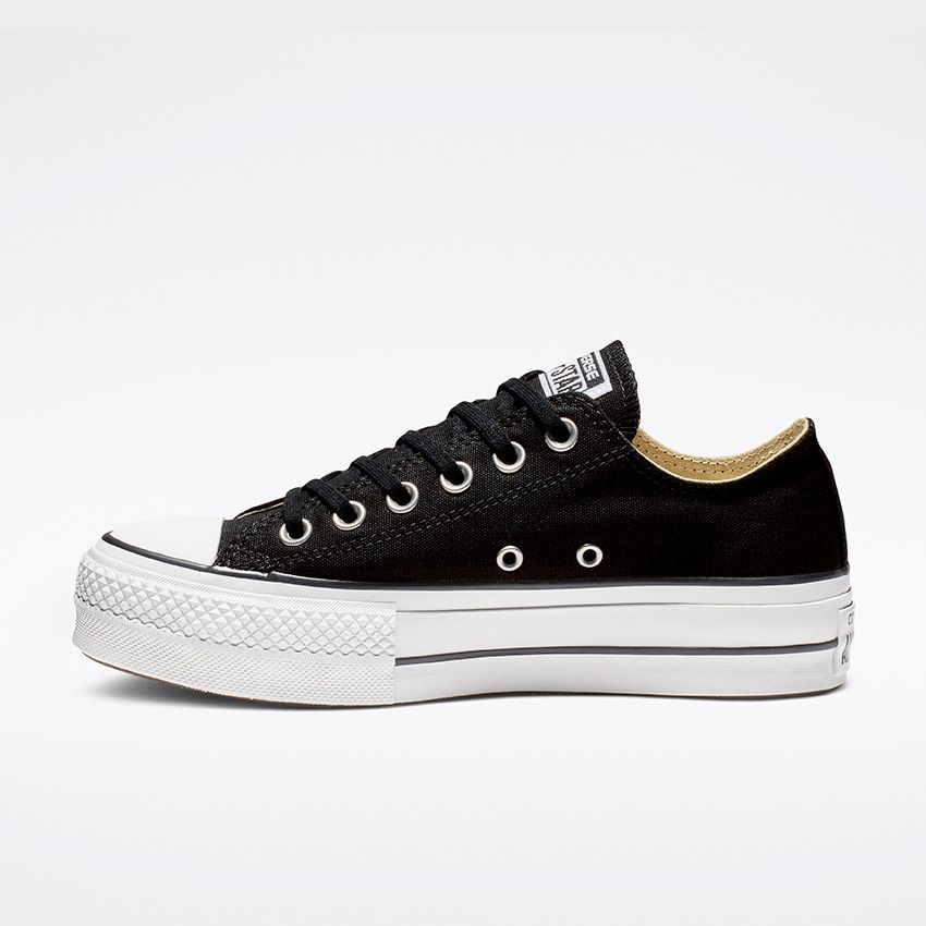 Converse - Women's Chuck Taylor All Star Lift Low Top Black/White 560250