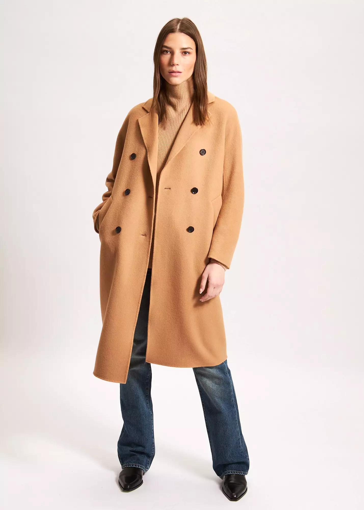 OVERSIZED DOUBLE BREASTED WOOL COAT