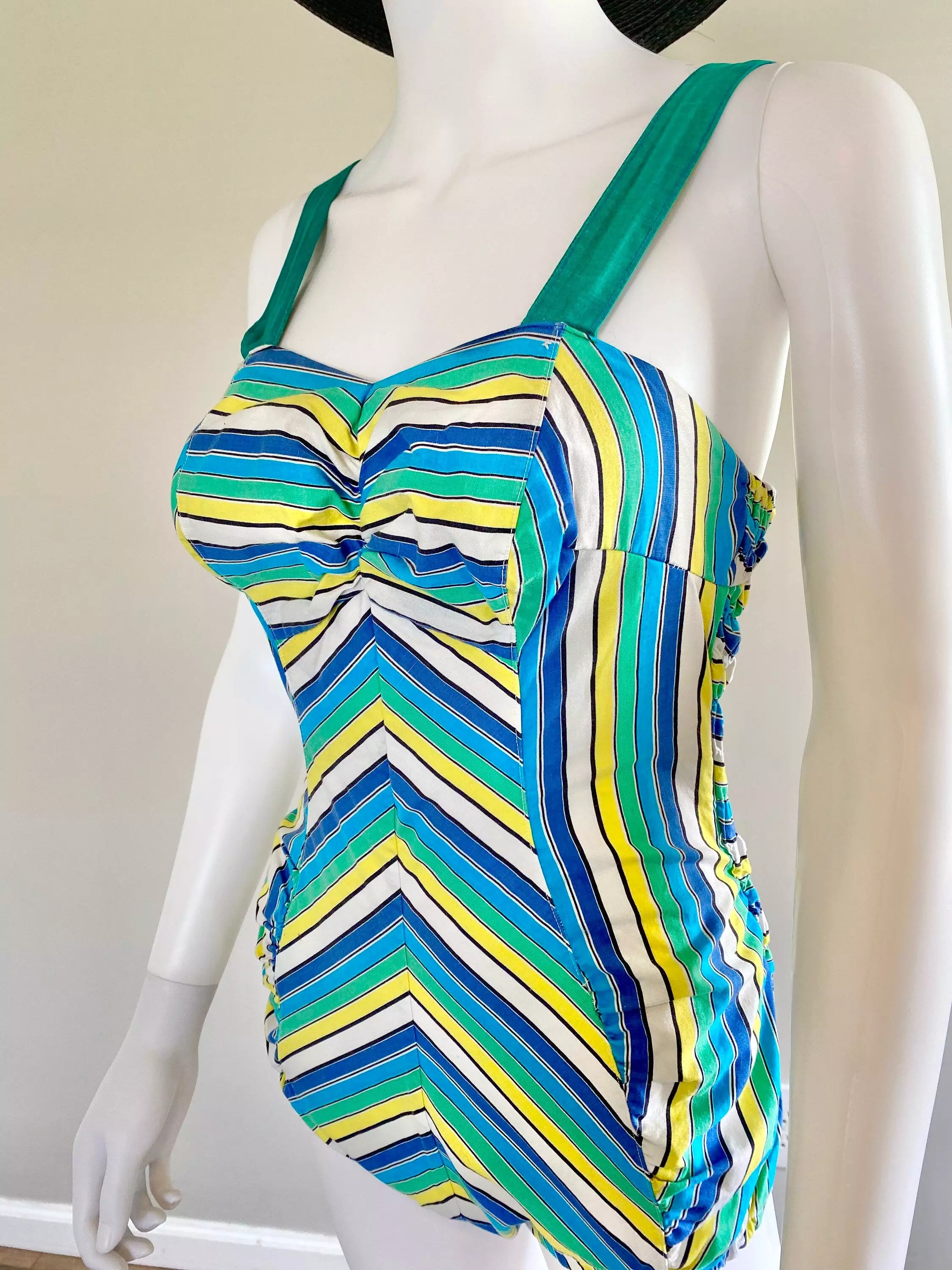 Vintage 1940s Striped Swimsuit / 40s Retro Bathing Suit / 40s Swimwear / Size S